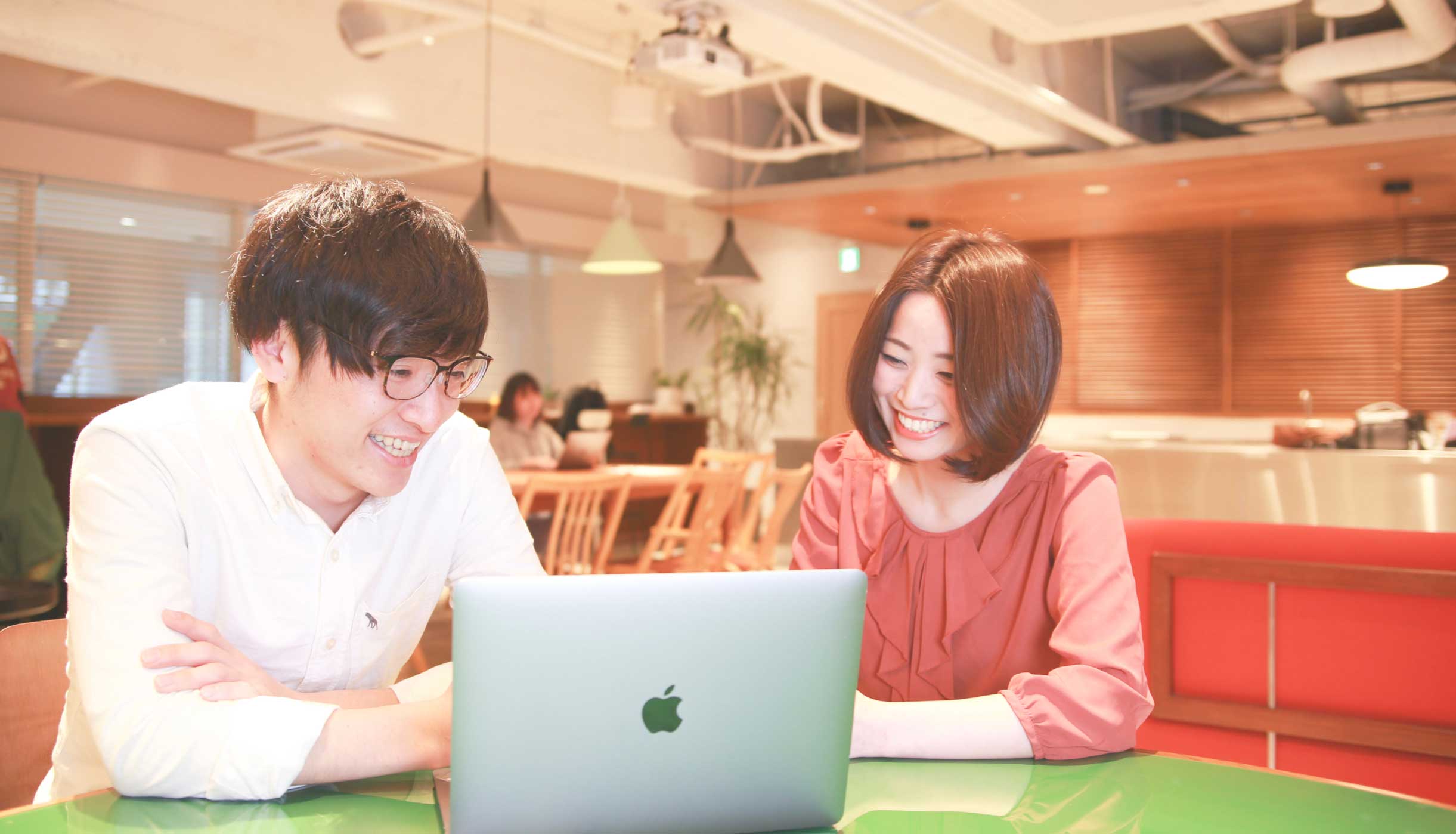 男女の写真